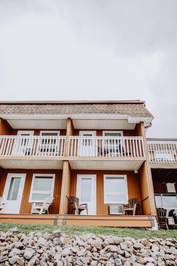 La Place Rendez-Vous Hotel Fort Frances Esterno foto