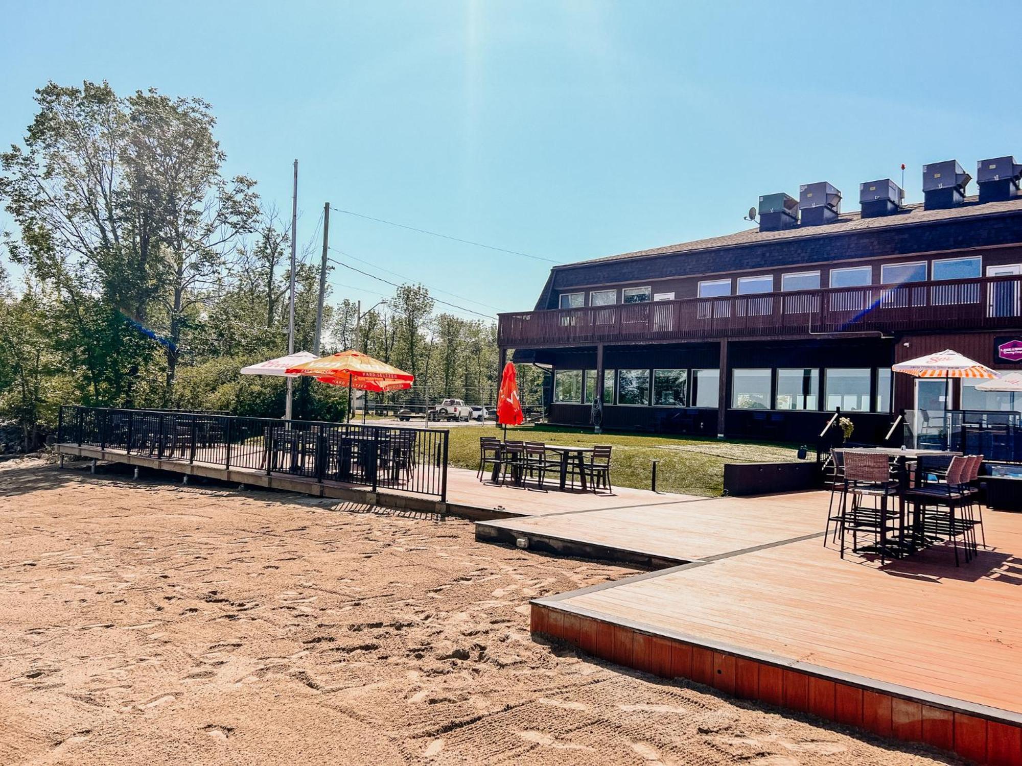 La Place Rendez-Vous Hotel Fort Frances Esterno foto