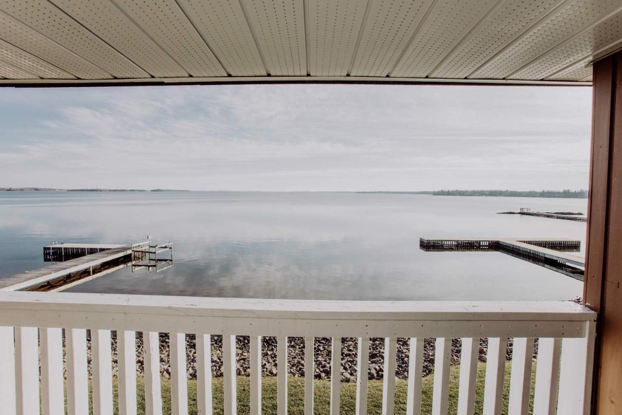 La Place Rendez-Vous Hotel Fort Frances Esterno foto