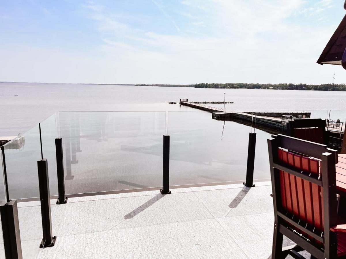 La Place Rendez-Vous Hotel Fort Frances Esterno foto