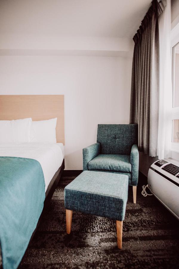 La Place Rendez-Vous Hotel Fort Frances Esterno foto