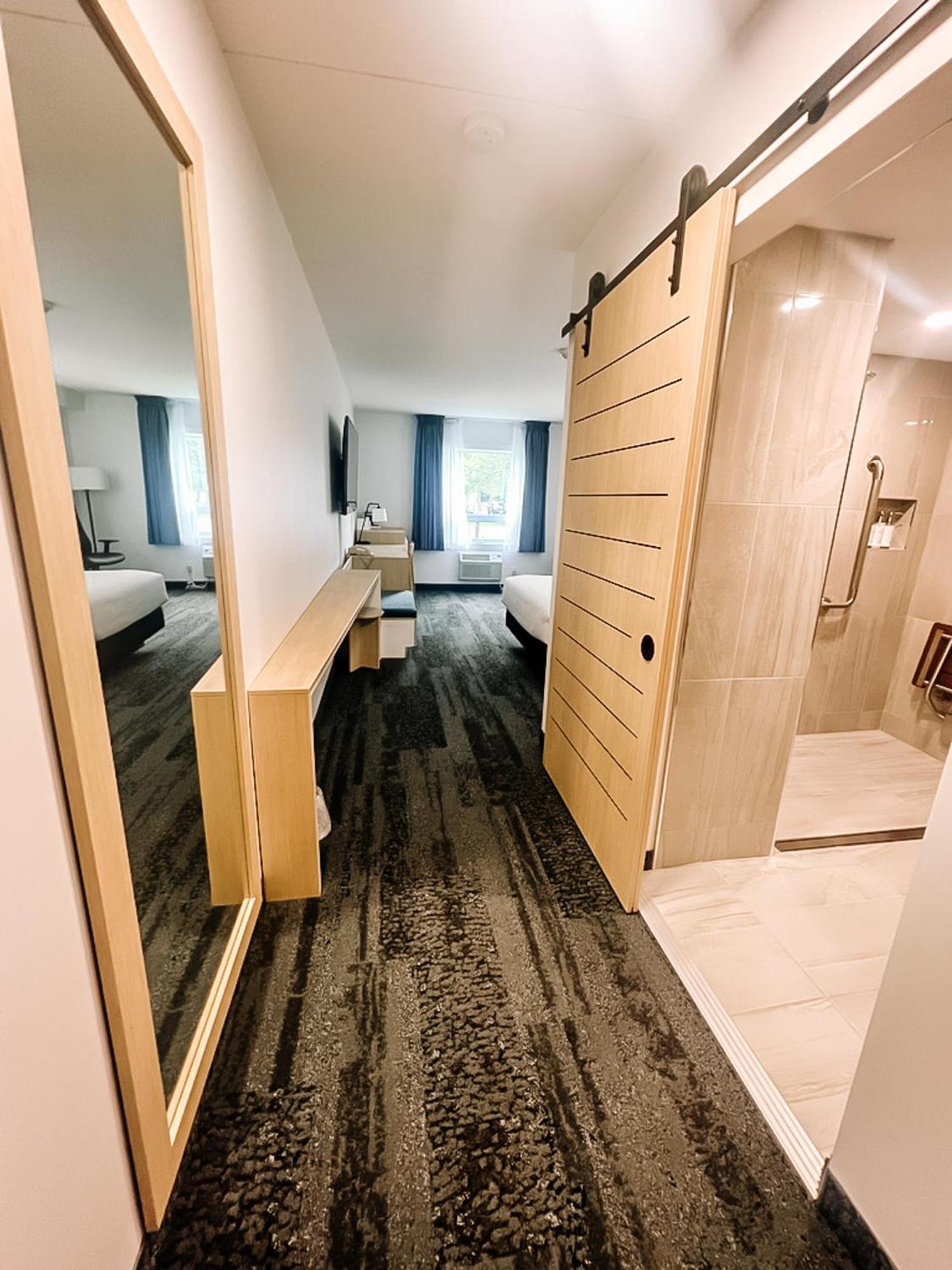 La Place Rendez-Vous Hotel Fort Frances Esterno foto