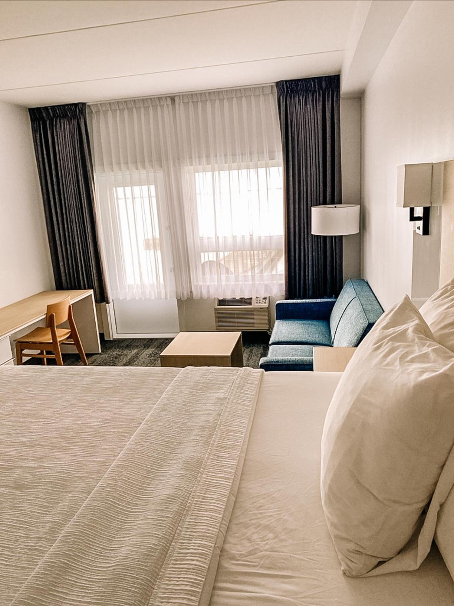 La Place Rendez-Vous Hotel Fort Frances Esterno foto